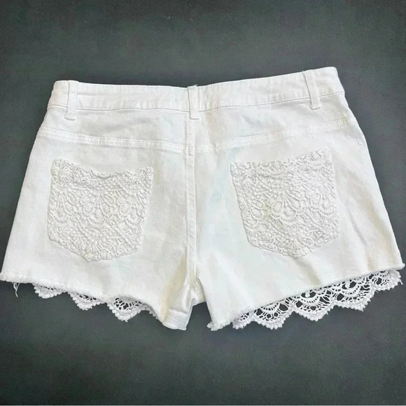 Phanuel white lace crochet shorts women’s L - Picture 4 of 5